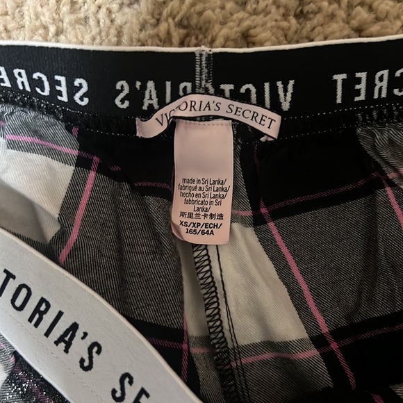 BNWOT women’s XS Victoria’s Secret super soft lounge/PJ shorts! - Picture 4 of 5